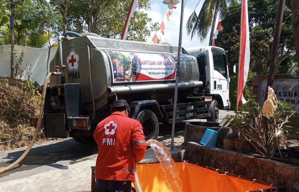 BPBD Kabupaten Malang Distribusikan 400.000 Liter Air Bersih ke 4 Kecamatan