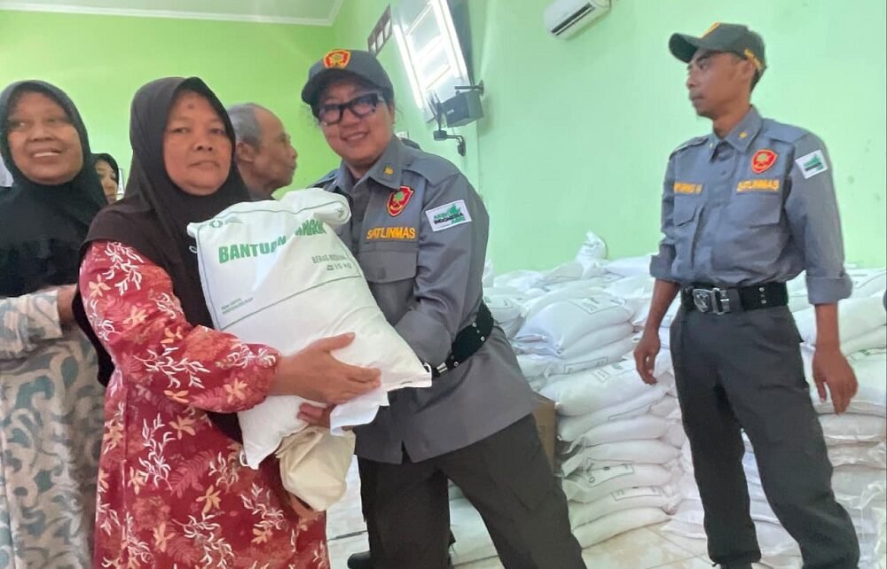 Pemkot dan Perum Bulog Mulai Salurkan Bantuan Beras 30 Kilogram di Kota Malang