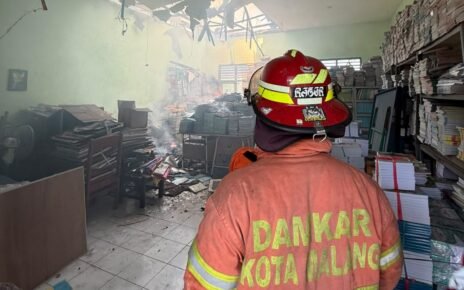 Damkar Kota Malang Tangani Empat Insiden Kebakaran Sekaligus dalam Sehari