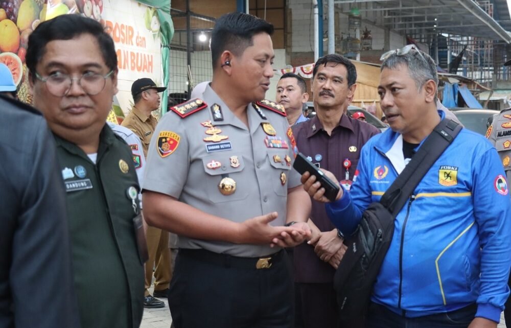 Cegah Penumpukan di Pintu Keluar PIG, Kapolresta Malang Kota Pastikan Keamanan dan Kelancaran Lalu Lintas